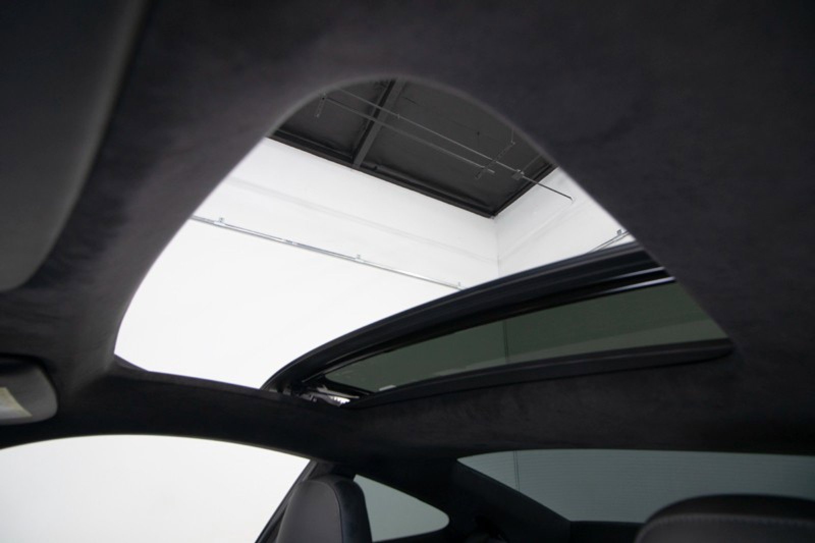 Used 2018 Porsche 911 Carrera 4 GTS image 38