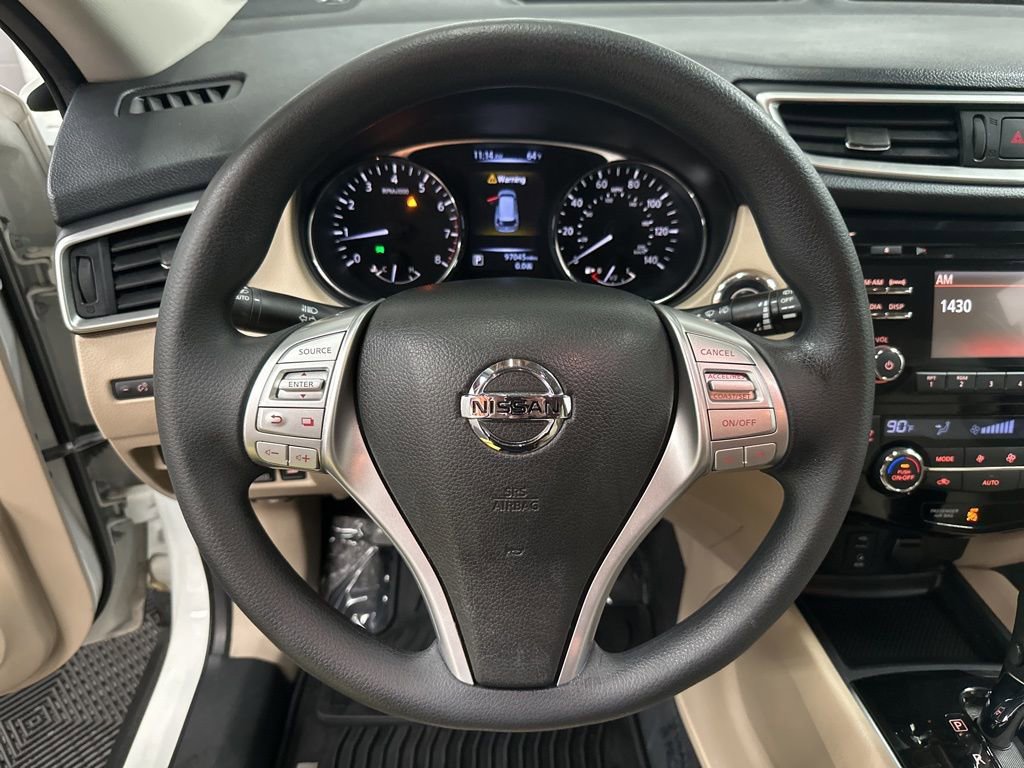 Used 2016 Nissan Rogue SV image 14