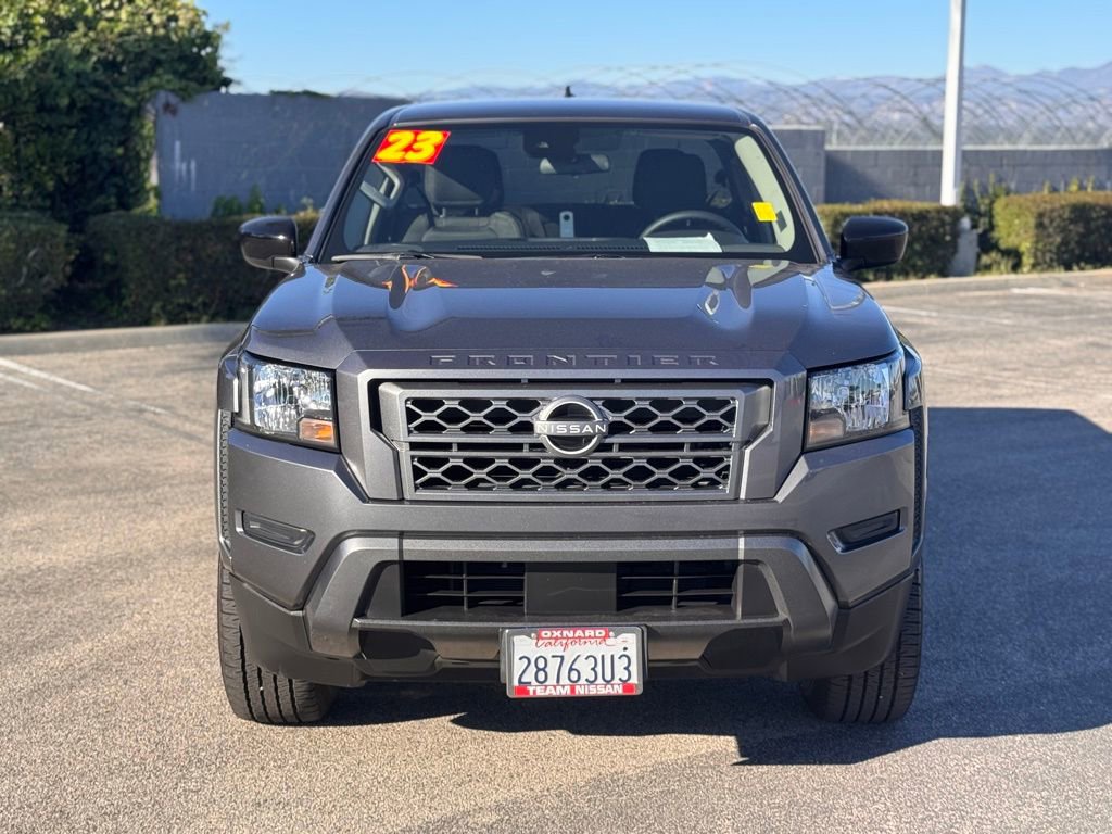 Certified 2023 Nissan Frontier SV w/ Tow Package image 3