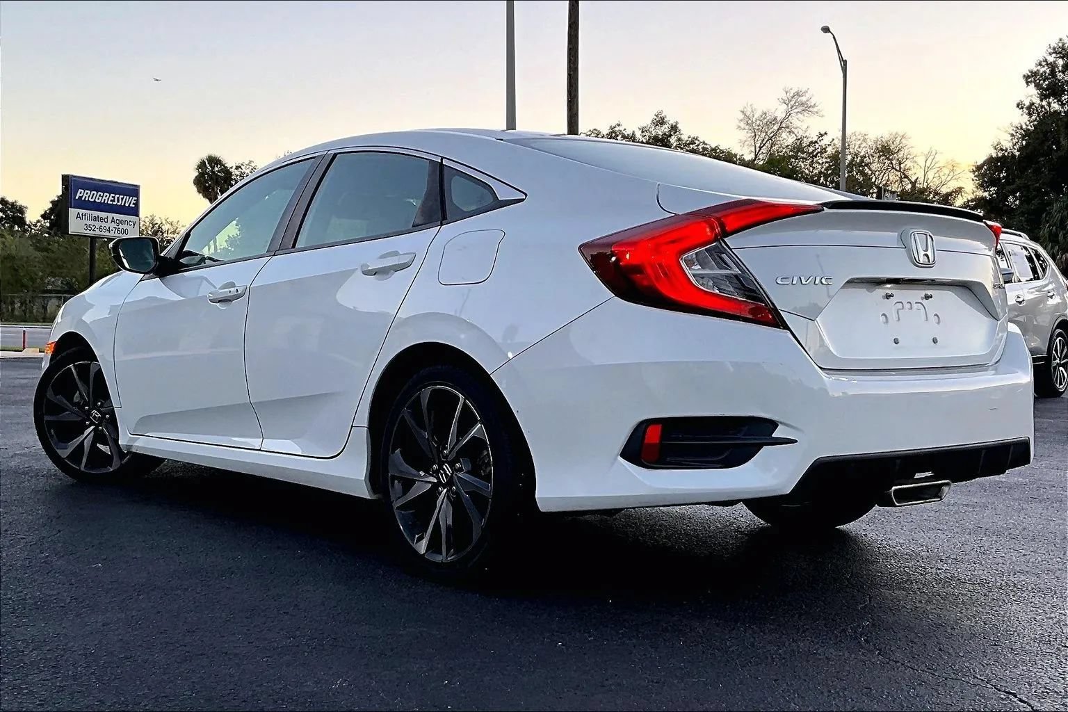 Used 2020 Honda Civic Sport image 4