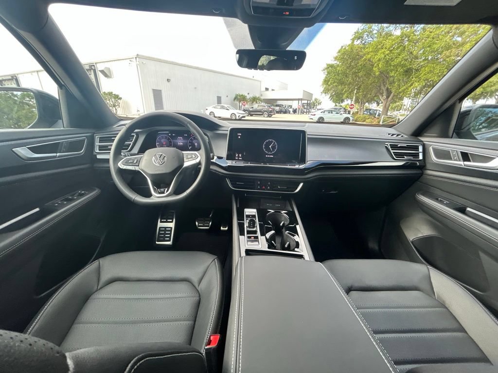 New 2026 Volkswagen Atlas Cross Sport SEL R-Line AWD/4WD image 10