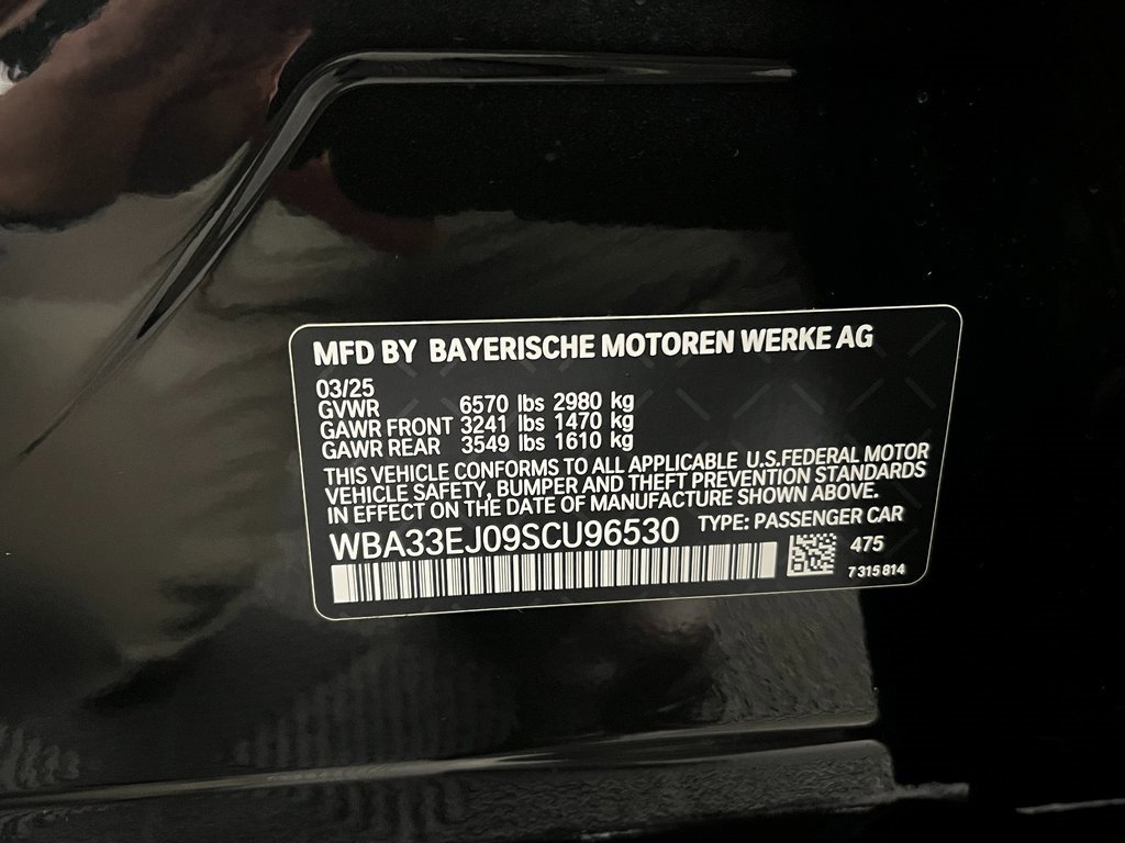 Used 2025 BMW 760i xDrive 760i xDrive w/ Premium Package image 29