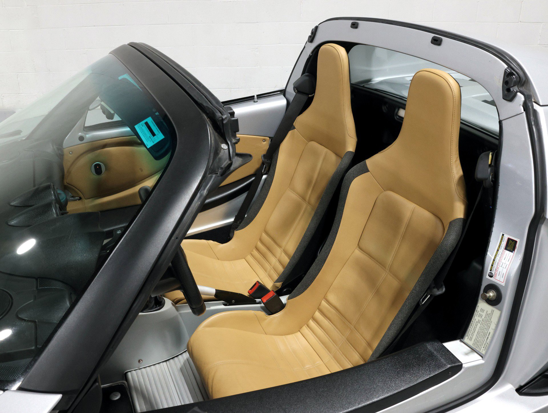Used 2005 Lotus Elise image 2