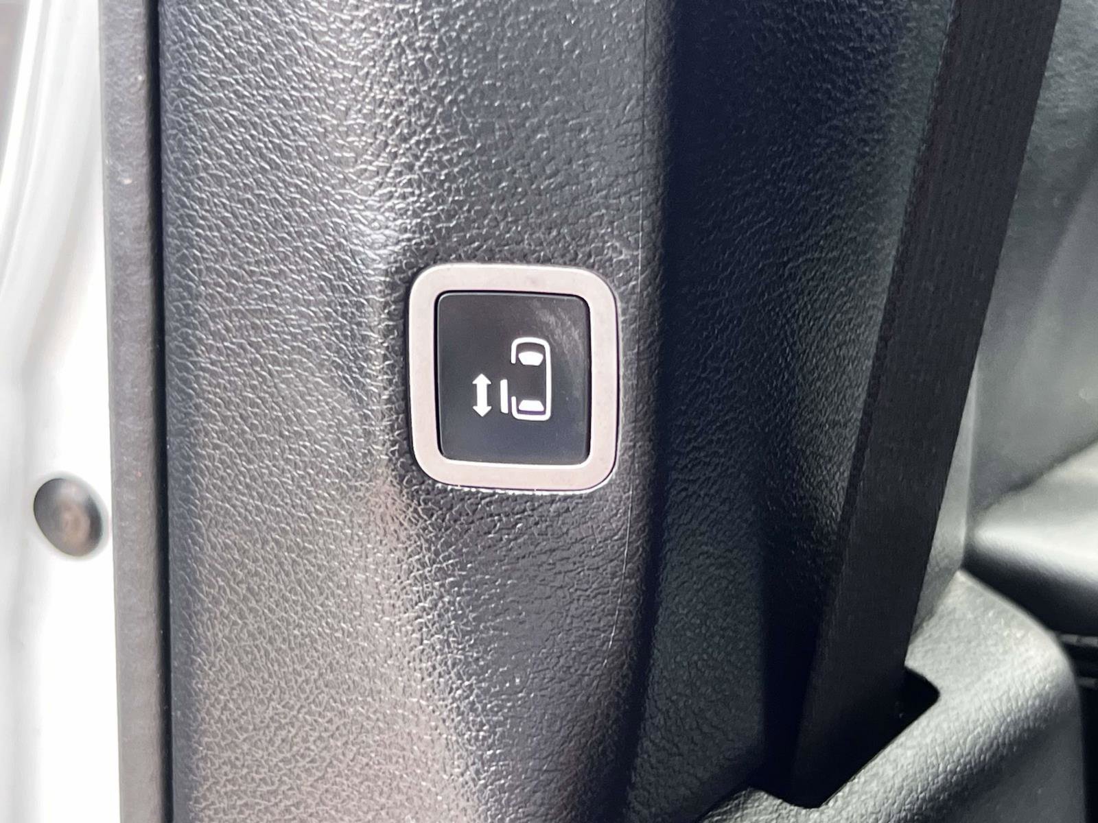 Used 2022 Chrysler Pacifica Limited w/ S Appearance Package image 31