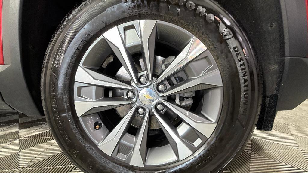 Certified 2026 Chevrolet Equinox LT FWD image 38