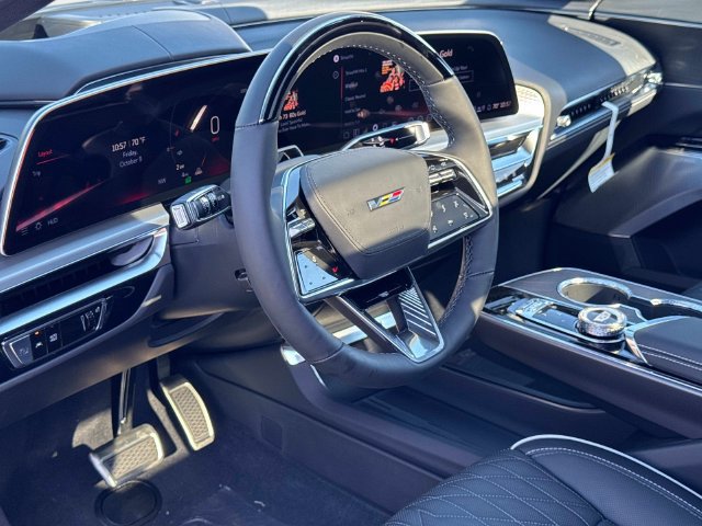 New 2027 Cadillac Lyriq V Premium w/ Exterior Carbon Fiber Package AWD/4WD image 21