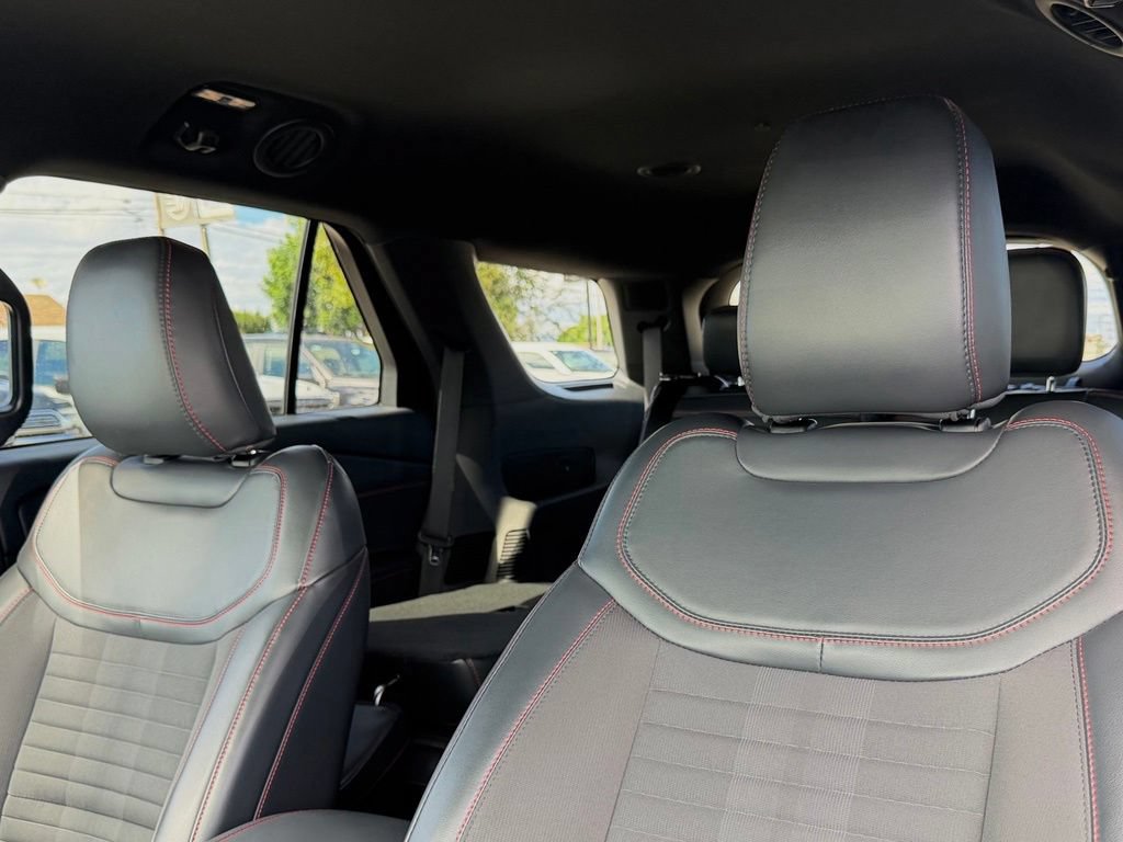 Used 2026 Ford Explorer ST-Line RWD image 17