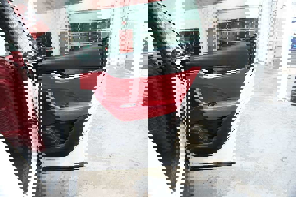 Used 2017 Maserati Levante S image 24