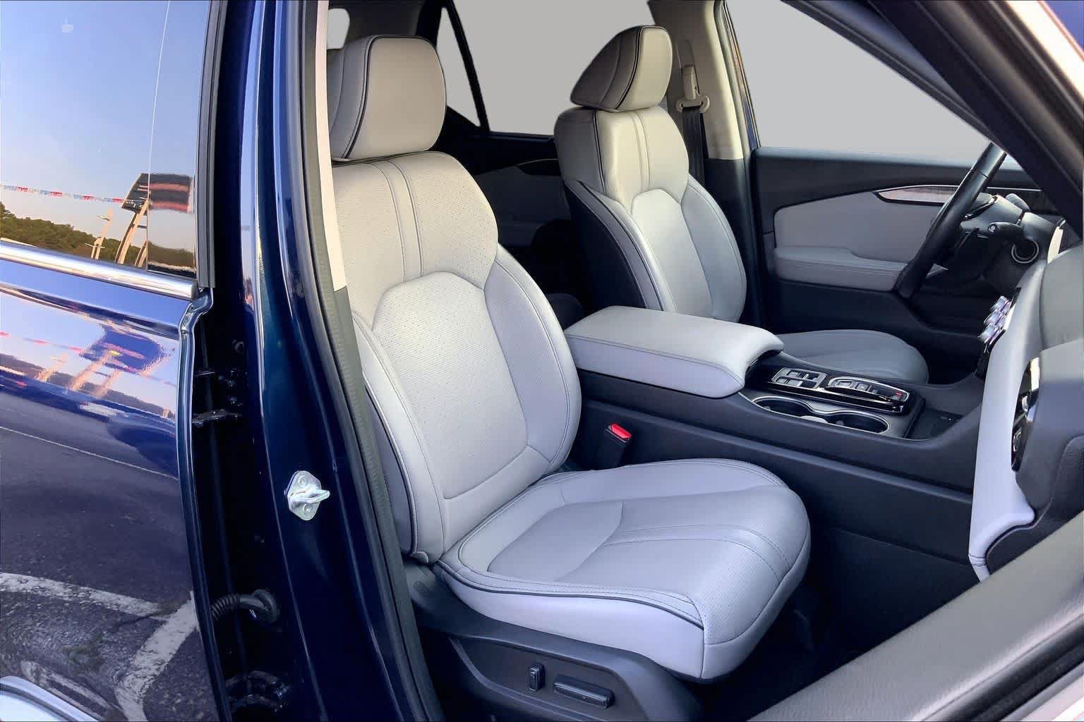 Used 2023 Honda Pilot Elite image 9