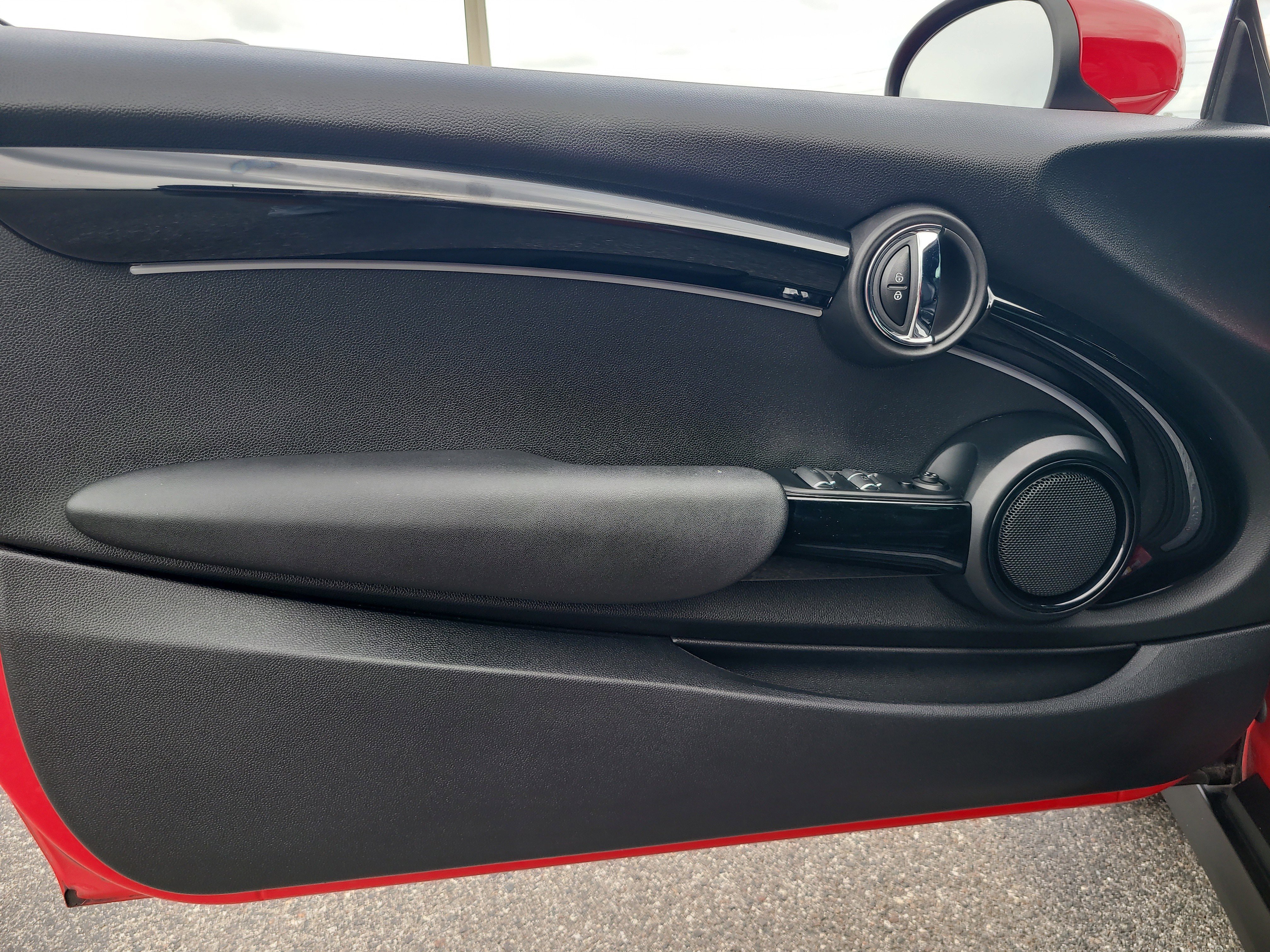 Used 2022 MINI Cooper S FWD image 11