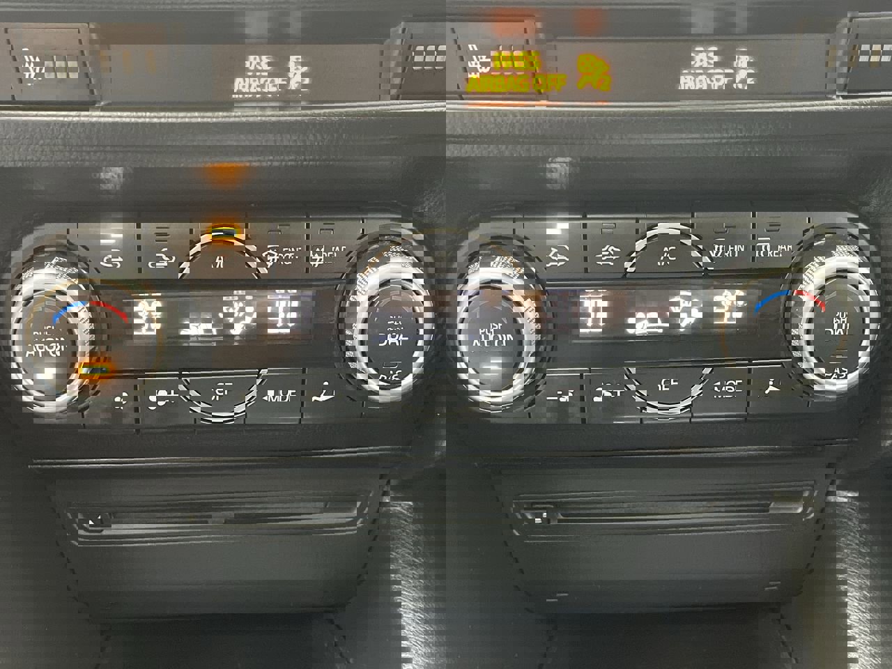 Used 2016 MAZDA MAZDA3 i Grand Touring image 19