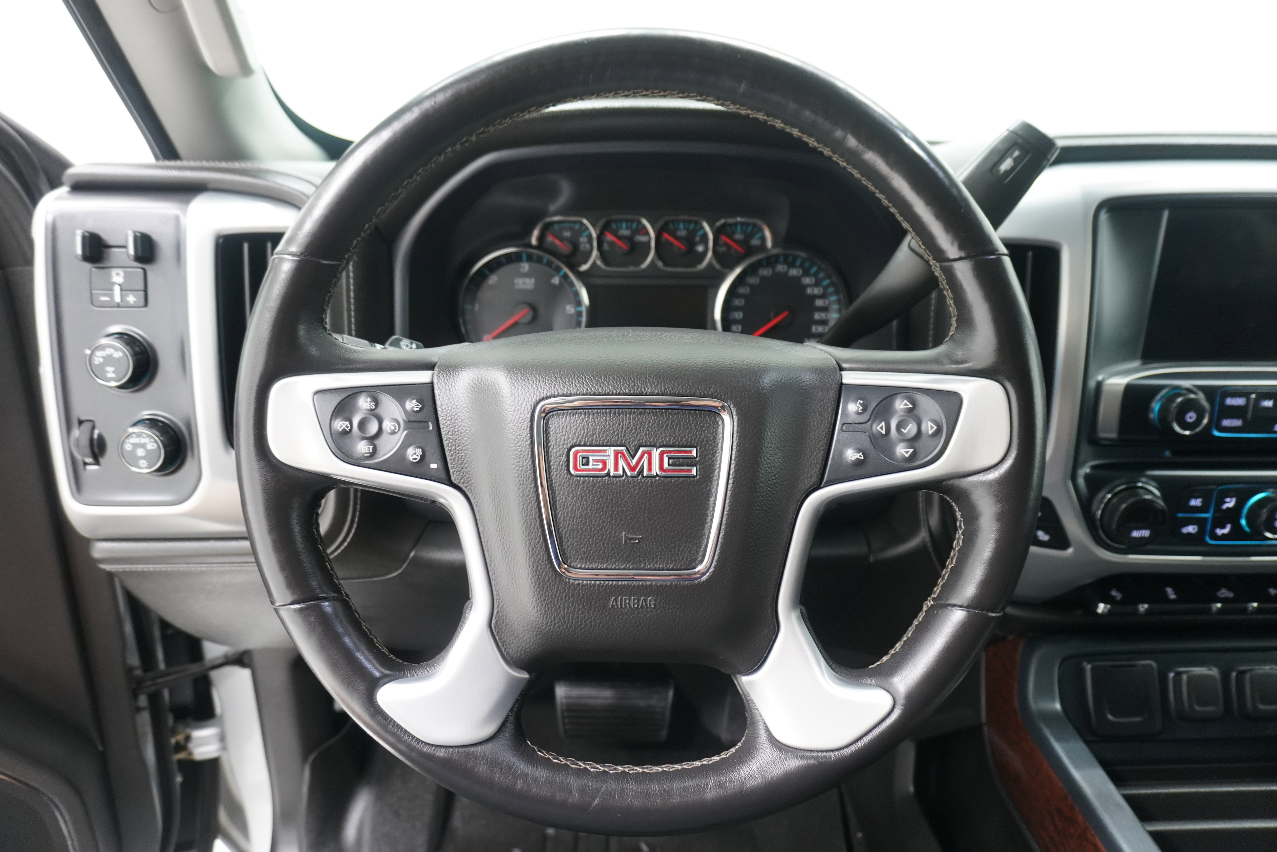 Used 2017 GMC Sierra 1500 SLT AWD/4WD image 17