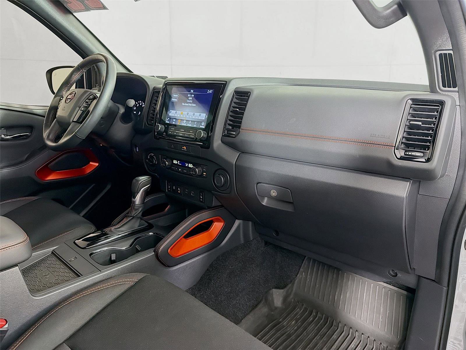 Used 2022 Nissan Frontier PRO-4X AWD/4WD image 29