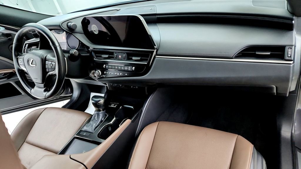 Used 2024 Lexus ES 350 w/ Premium Package FWD image 12