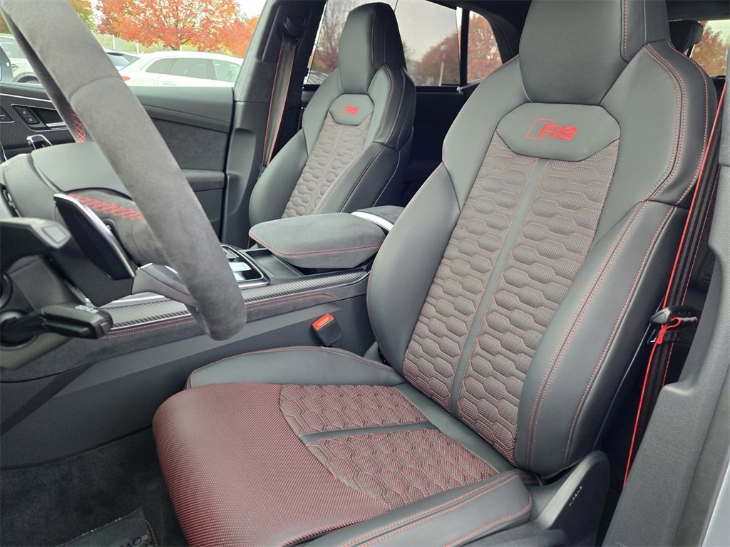 New 2025 Audi RS Q8 performance image 20