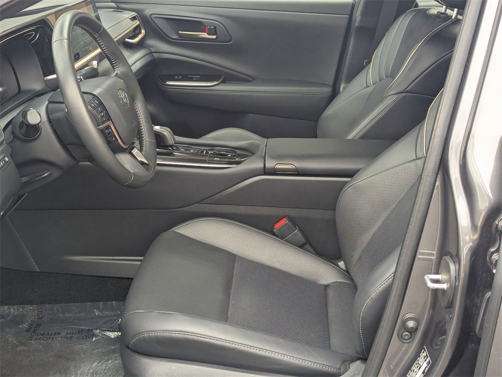 Used 2024 Toyota Crown Limited image 24