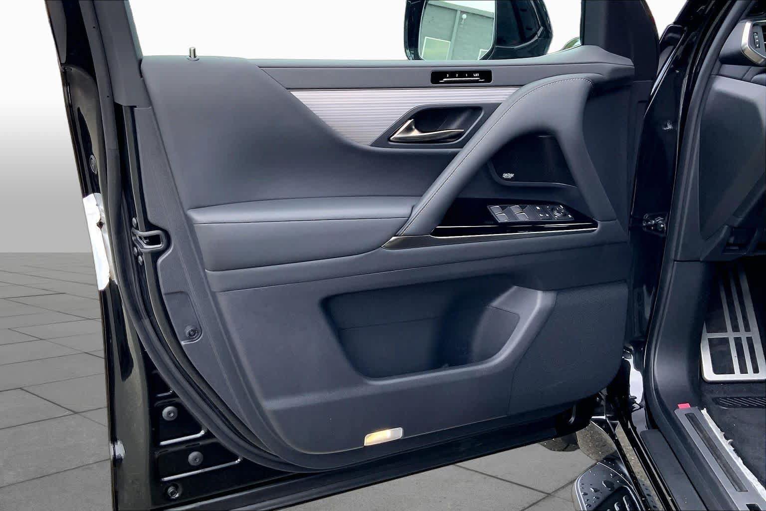 New 2026 Lexus LX 600 F Sport AWD/4WD image 10
