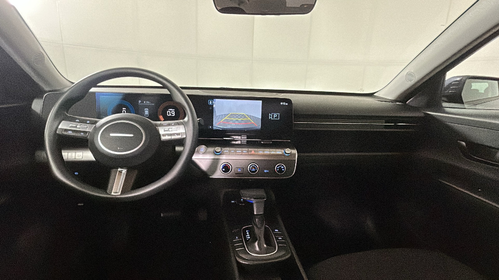 Certified 2025 Hyundai Kona SE AWD/4WD image 31