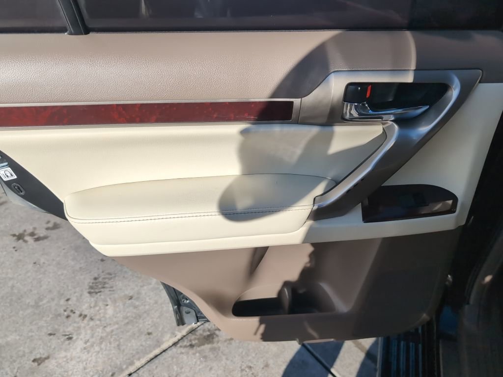 Used 2018 Lexus GX 460 Premium w/ Premium Package image 25