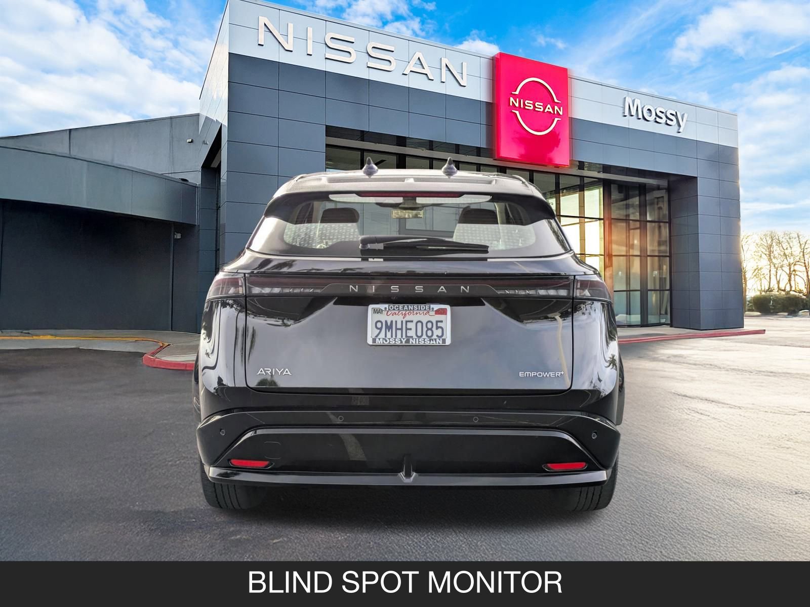 Used 2023 Nissan Ariya FWD image 9