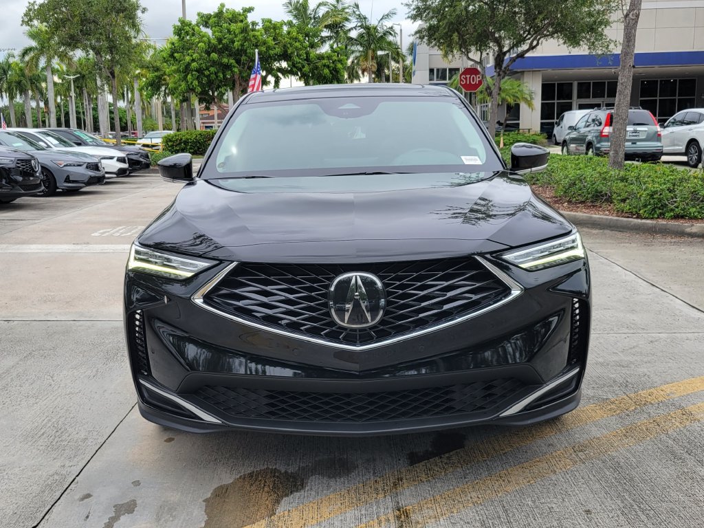 Used 2025 Acura MDX w/ Technology Package FWD image 2