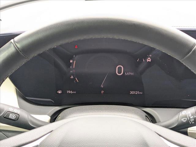 Used 2024 Buick Encore GX Sport Touring image 11