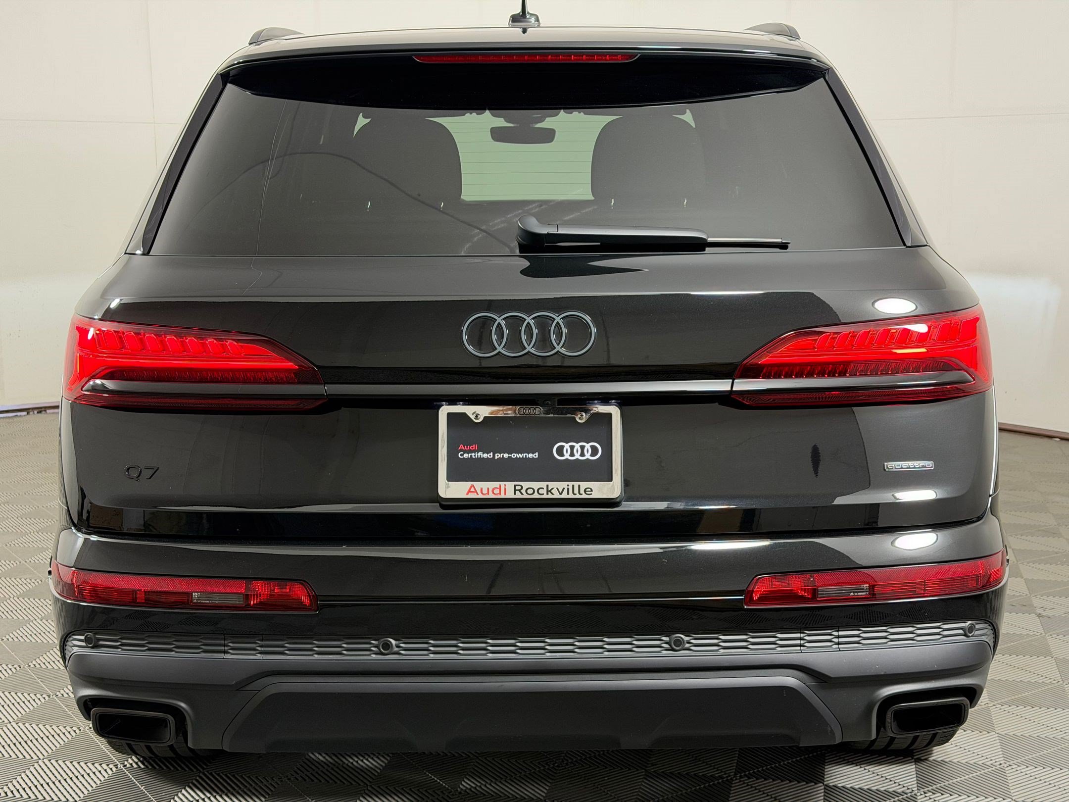 Used 2025 Audi Q7 2.0T Premium w/ Convenience Plus Package AWD/4WD image 10