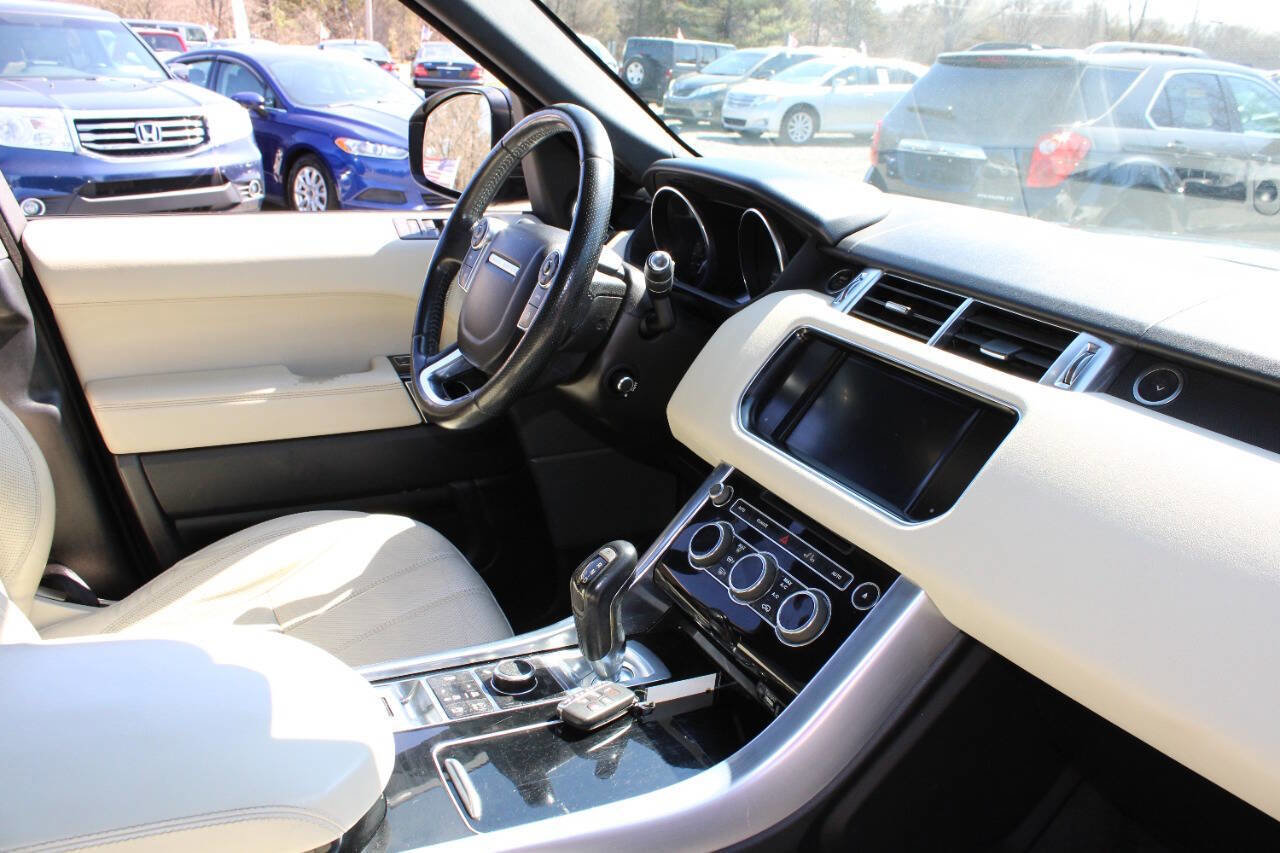 Used 2014 Land Rover Range Rover Sport HSE image 12