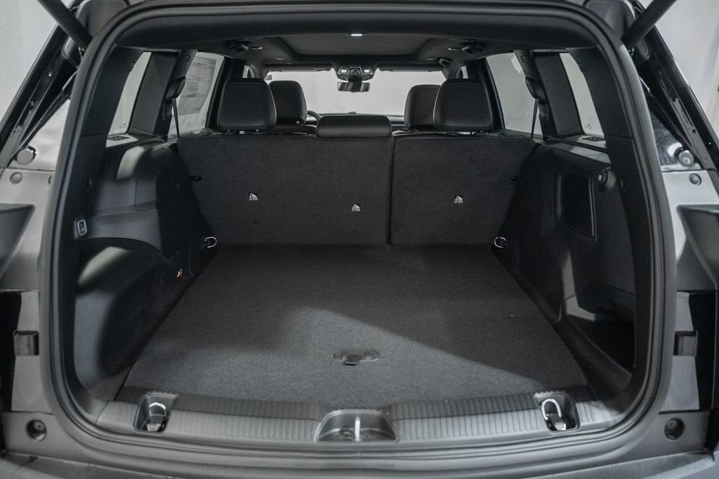 New 2026 Jeep Cherokee Overland w/ Advanced Pro Tech Group image 10