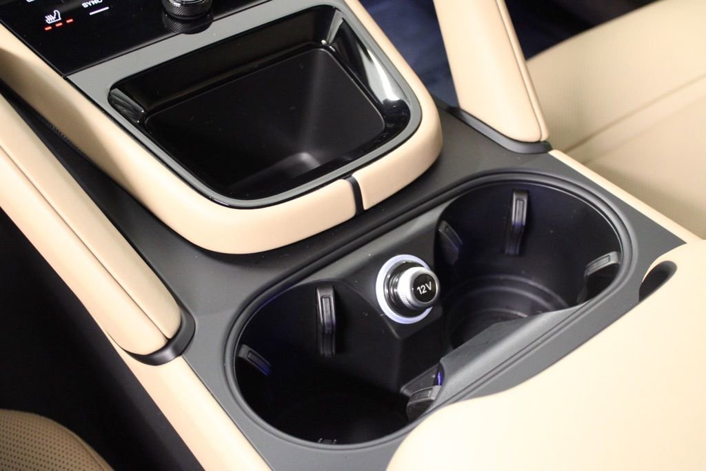 Certified 2026 Porsche Cayenne Coupe image 26