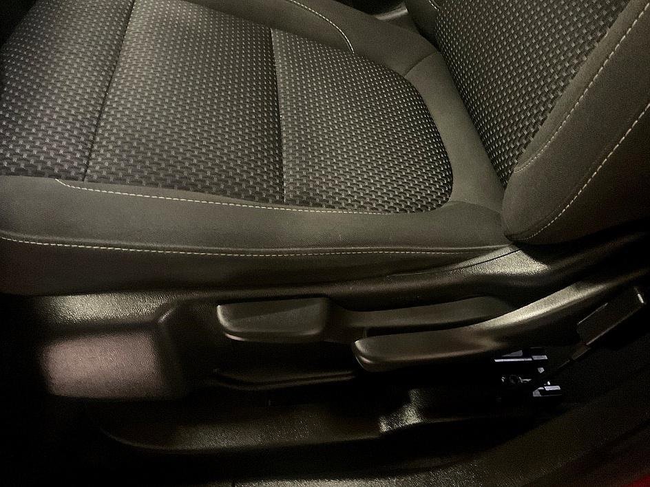 Used 2023 GMC Acadia SLE w/ Elevation Edition image 16