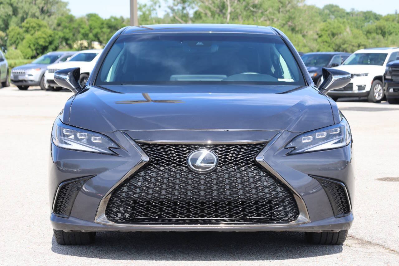 Used 2023 Lexus ES 250 w/ Premium Package AWD/4WD image 2