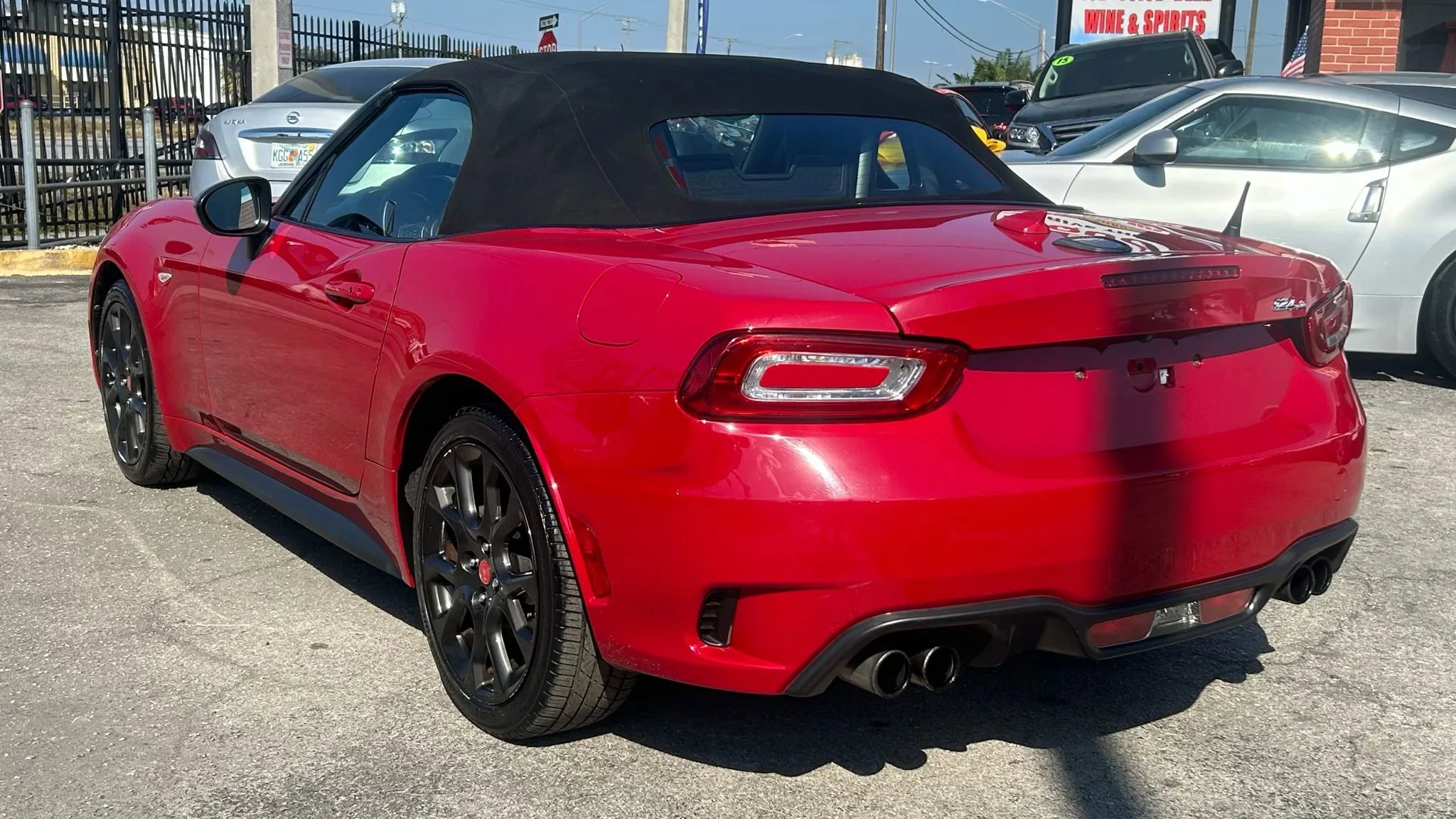 Used 2018 FIAT 124 Spider Abarth image 6
