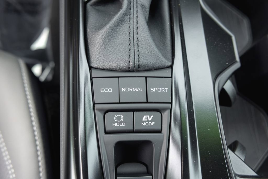 Used 2026 Toyota Camry SE FWD image 19