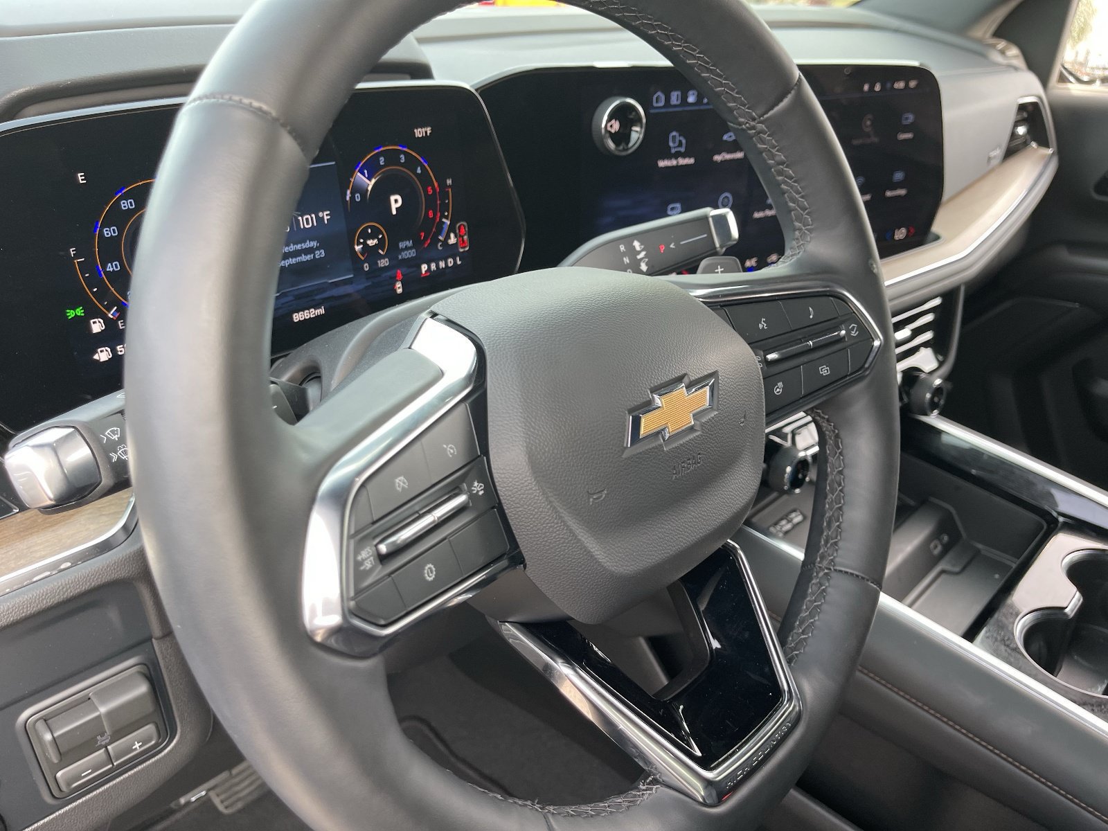 Certified 2026 Chevrolet Tahoe High Country w/ Sun And Tow Package AWD/4WD image 26