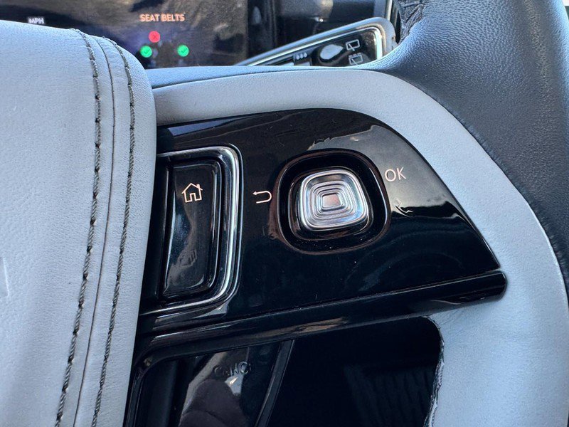 Certified 2025 Lincoln Aviator Reserve w/ Equipment Group 201A image 17