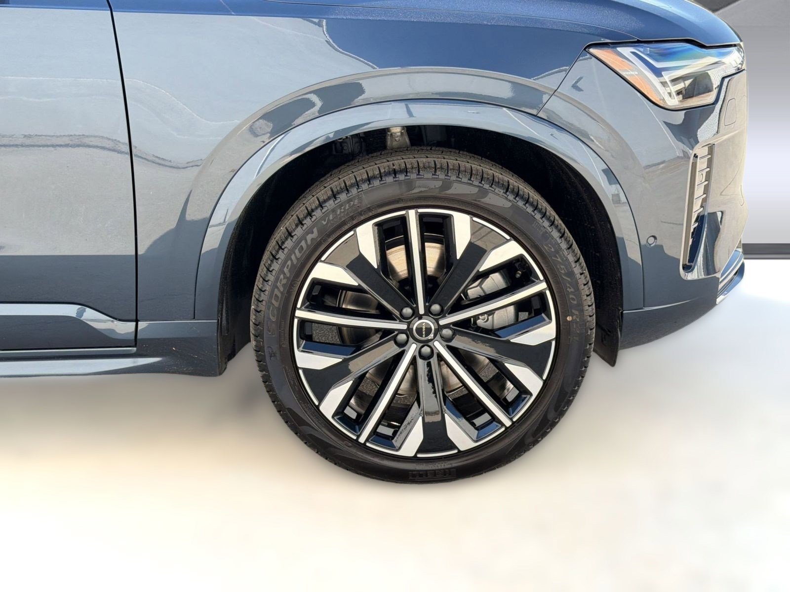 New 2026 Volvo XC90 T8 Ultra w/ Lounge Package image 12