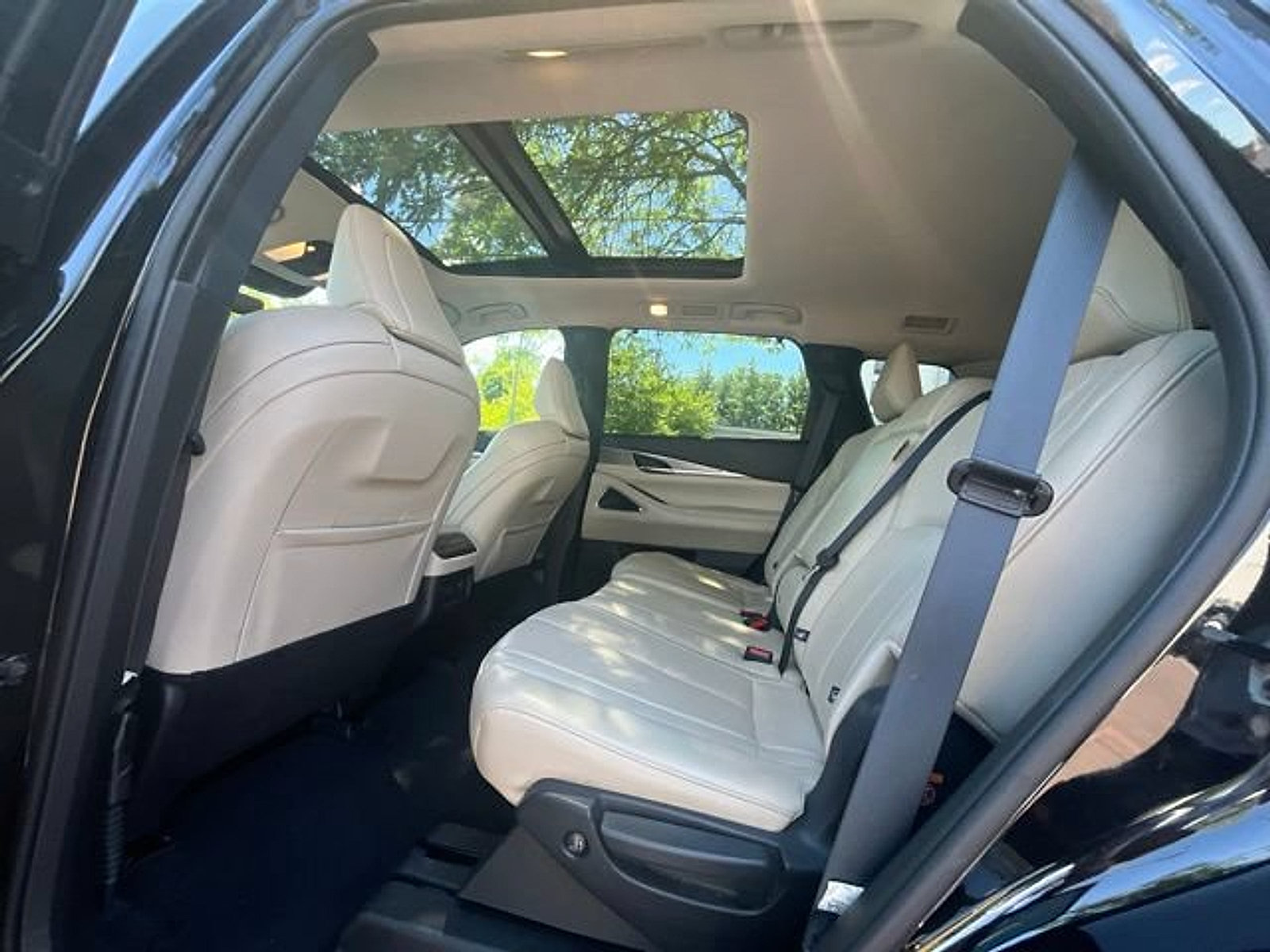 Certified 2023 INFINITI QX60 Luxe w/ Performance Audio Package AWD/4WD image 15
