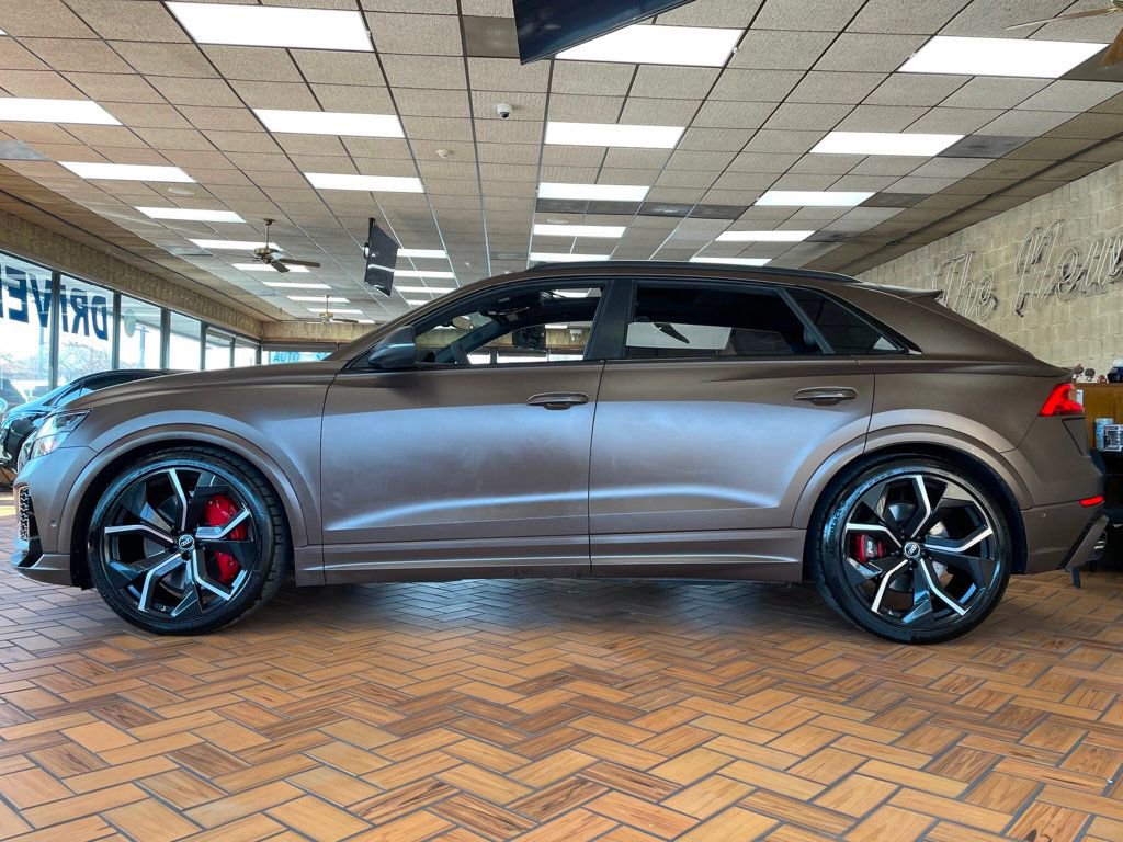 Used 2023 Audi RS Q8 w/ Black Optic Package image 6
