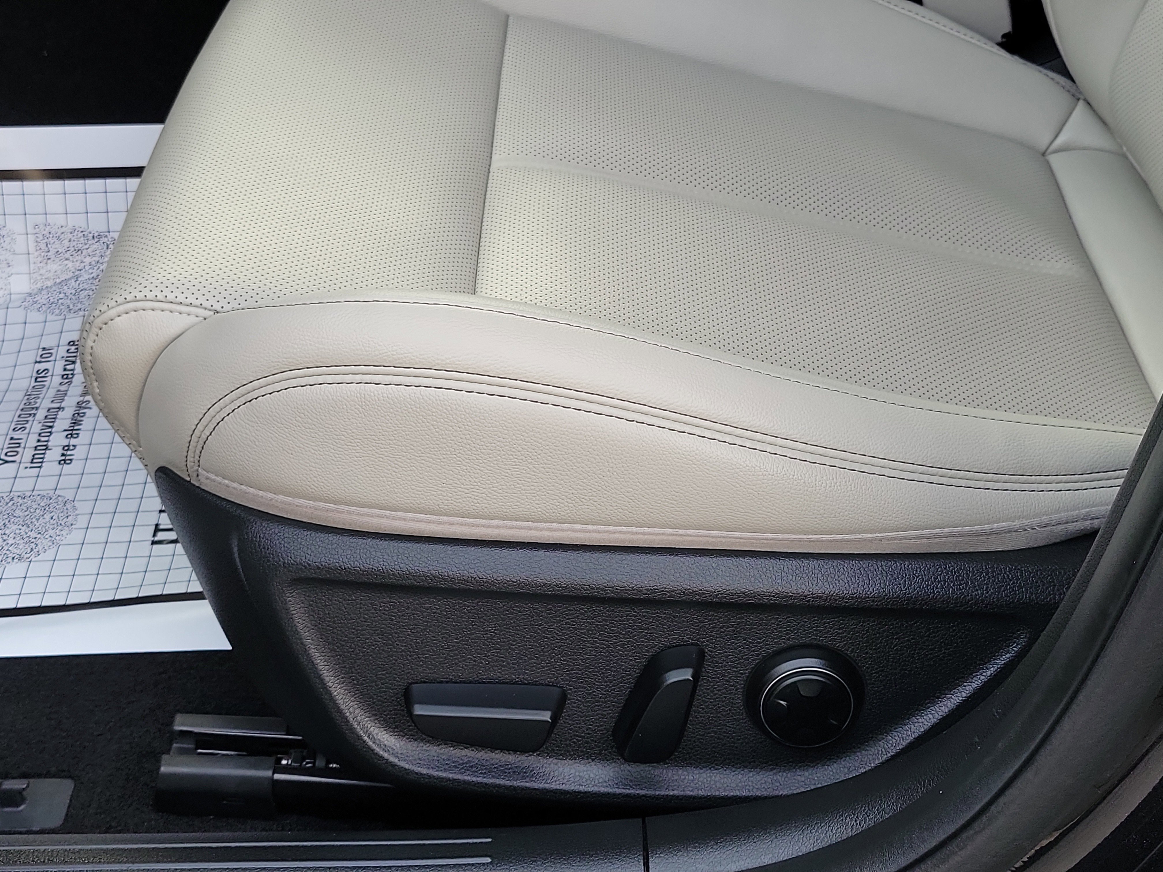 Certified 2023 Genesis G70 2.0T image 18