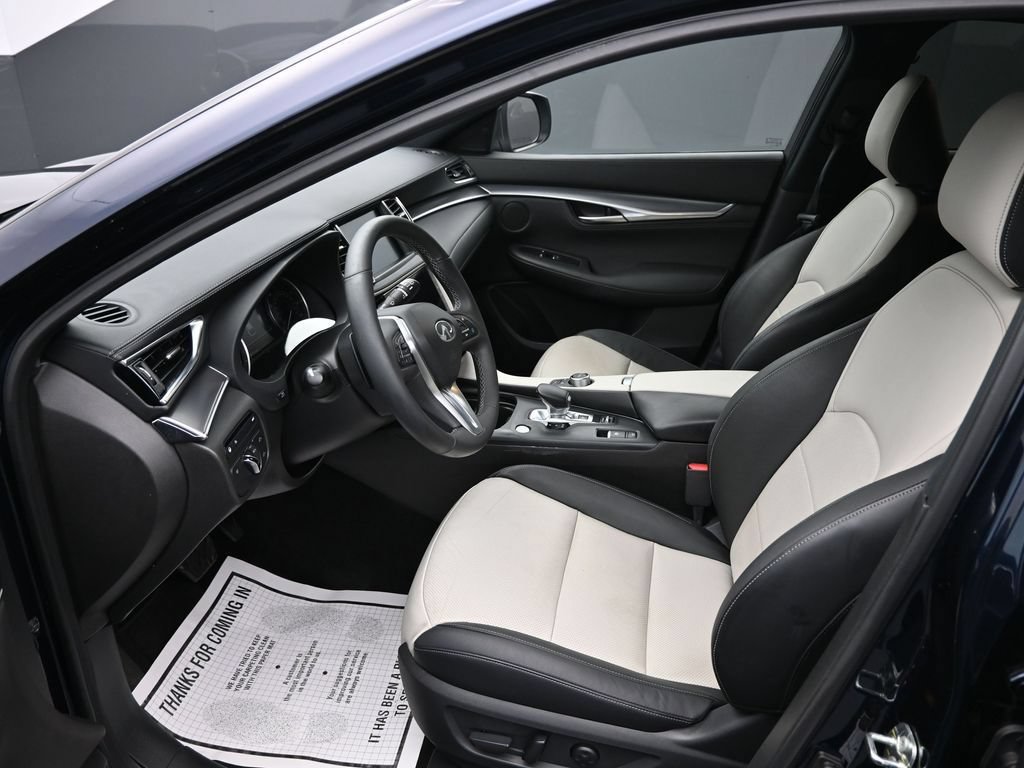 Used 2023 INFINITI QX55 Luxe w/ Cargo Package AWD/4WD image 11