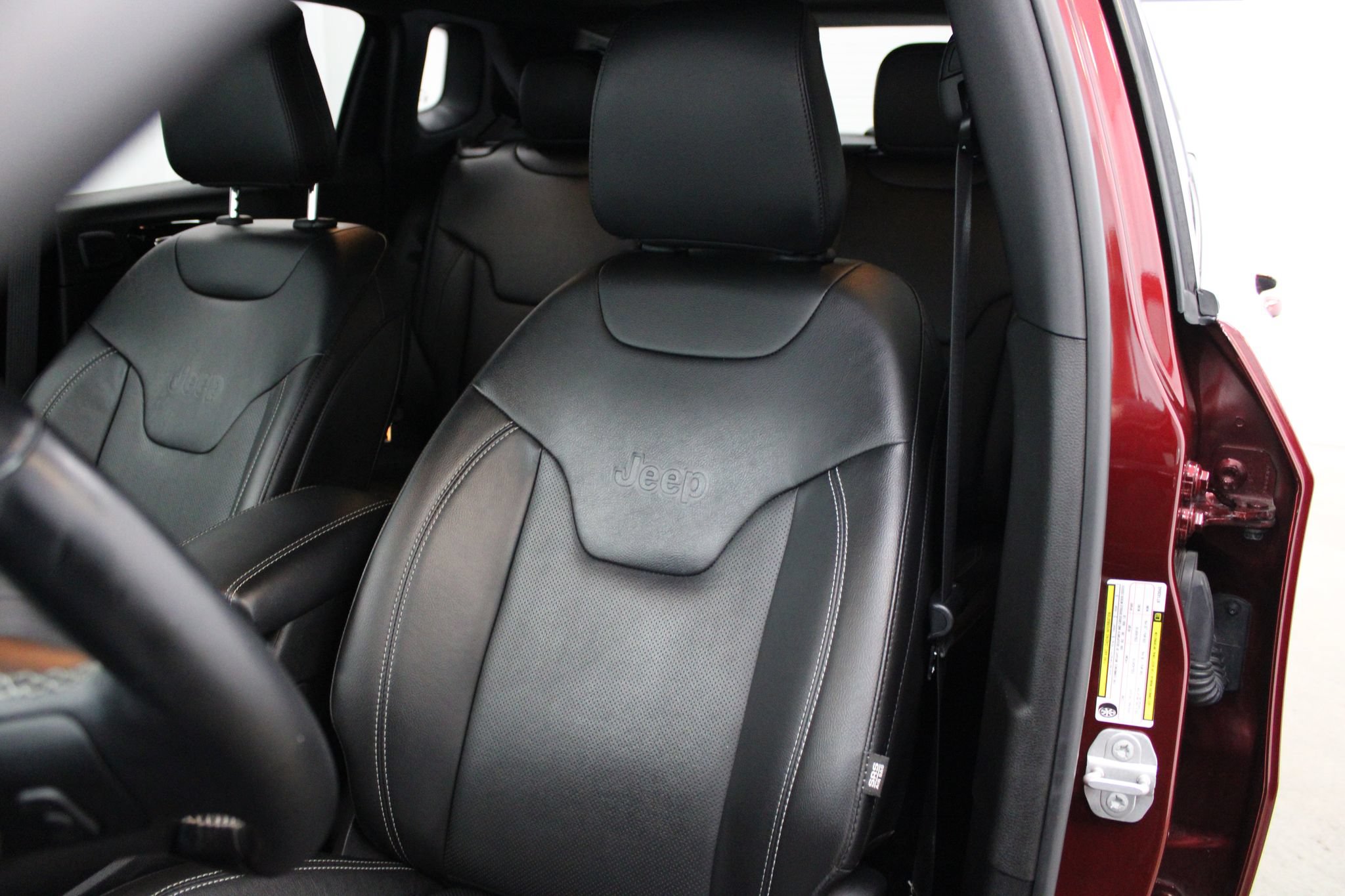 Used 2022 Jeep Compass High Altitude AWD/4WD image 18