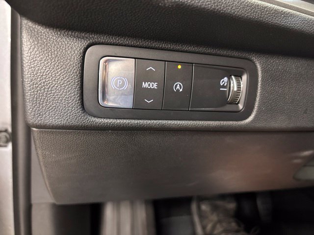 Used 2026 Chevrolet Traverse LT FWD image 31