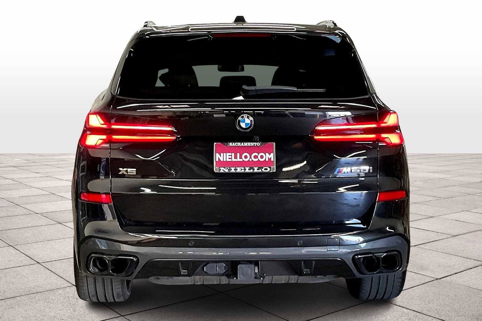 Used 2025 BMW X5 M60i w/ Executive Package image 7