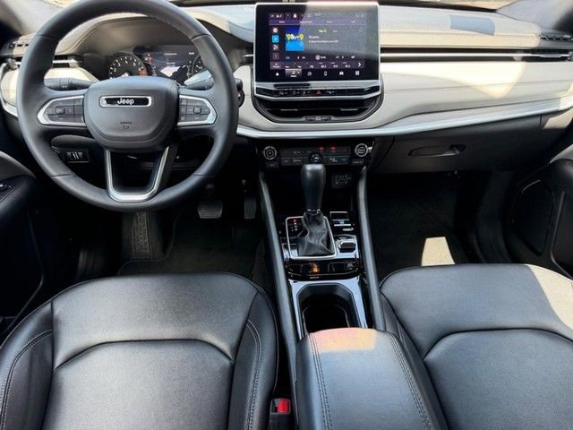 Used 2025 Jeep Compass Limited AWD/4WD image 10