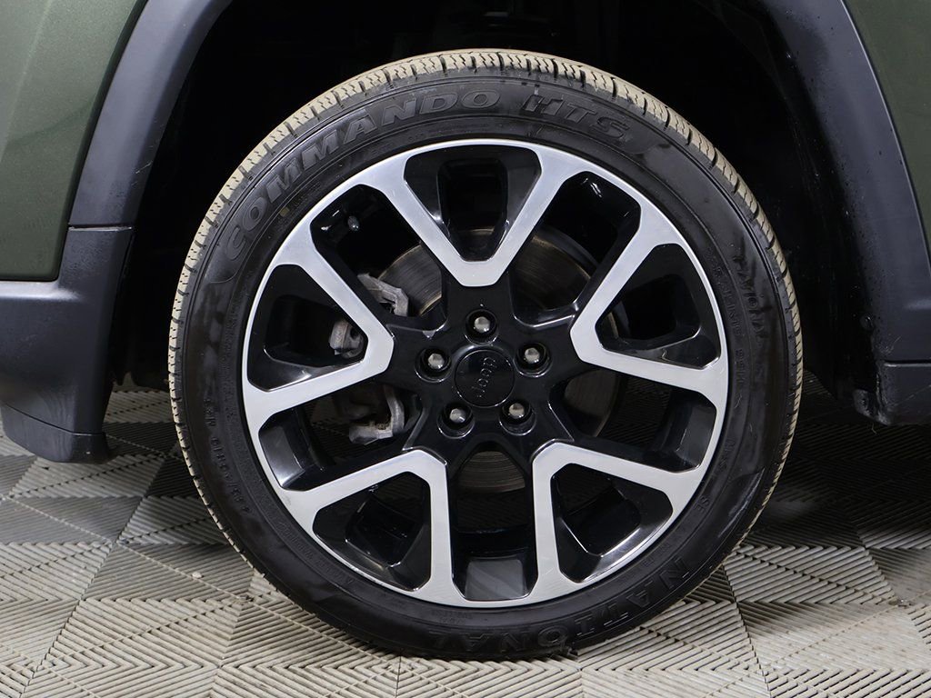 Used 2017 Jeep Compass Limited w/ Safe & Security Group AWD/4WD image 20