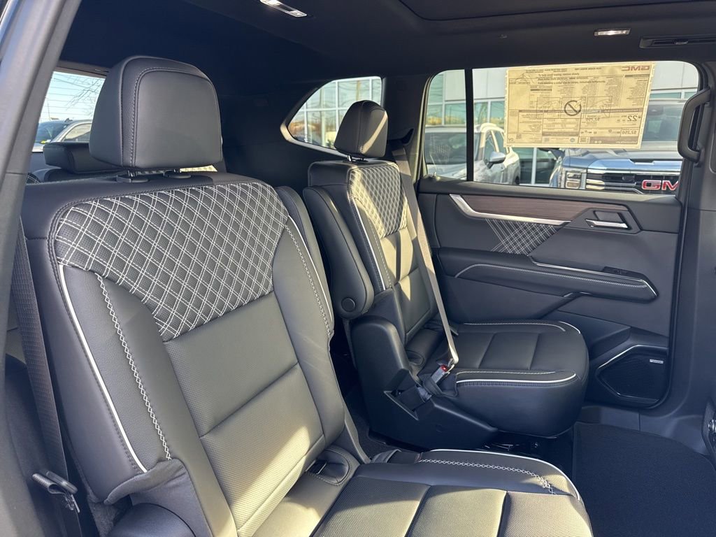 New 2026 GMC Acadia Denali w/ Super Cruise Package image 32