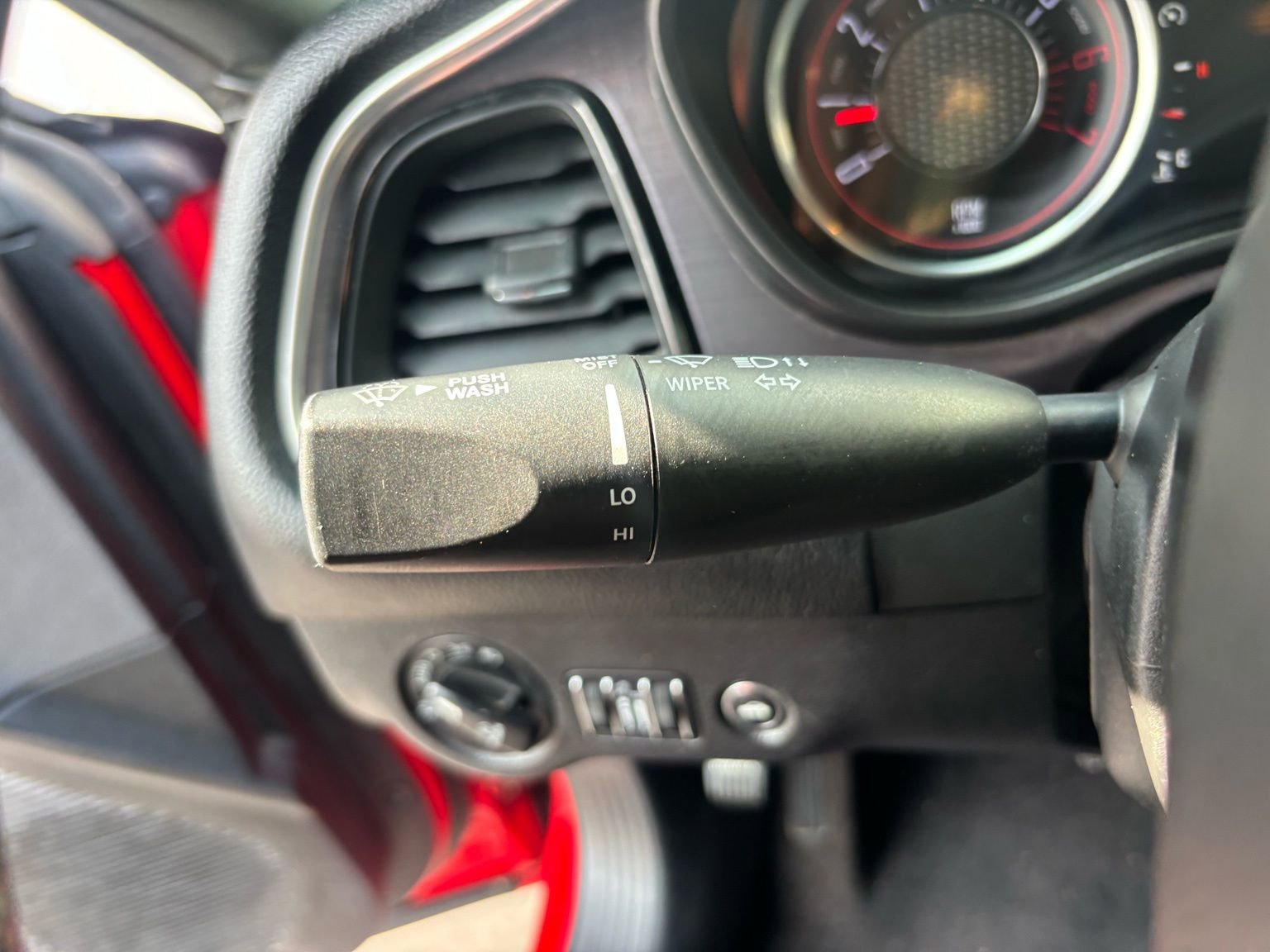 Used 2017 Dodge Challenger R/T image 18