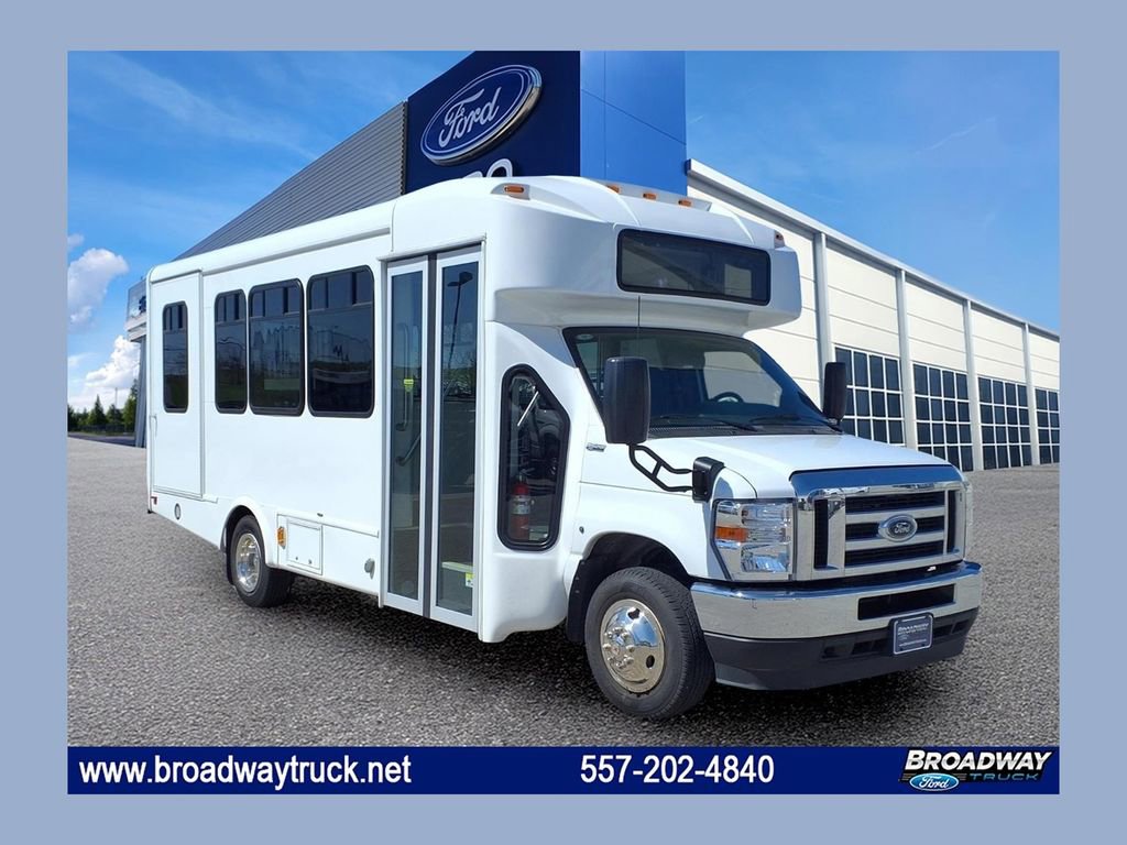 Used 2025 Ford E-450 and Econoline 450 Super Duty w/ Shuttle Bus Prep Package RWD image 1
