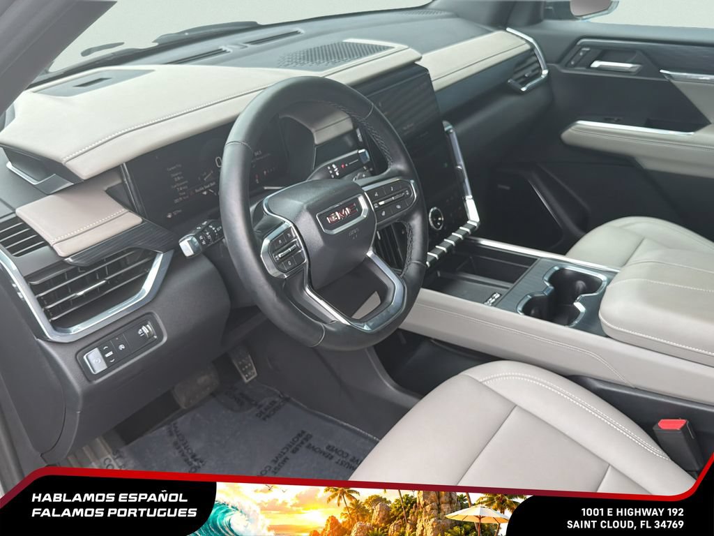 Certified 2026 GMC Acadia Elevation w/ Elevation Premium Package FWD image 13